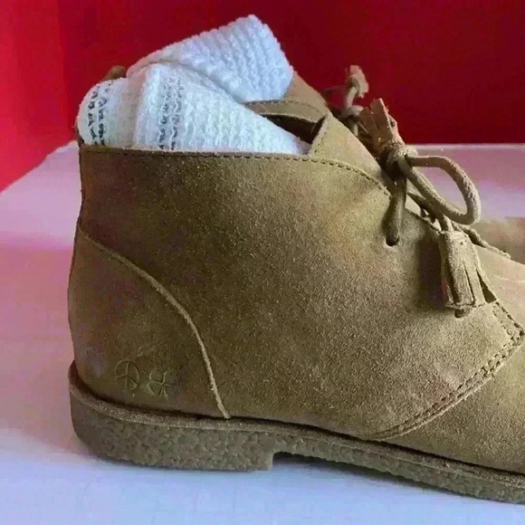 Lucky Brand women’s Eberline suede shoes - Picture 2 of 9